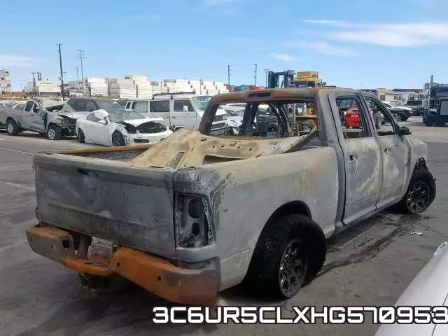 3C6UR5CLXHG570953_4.webp