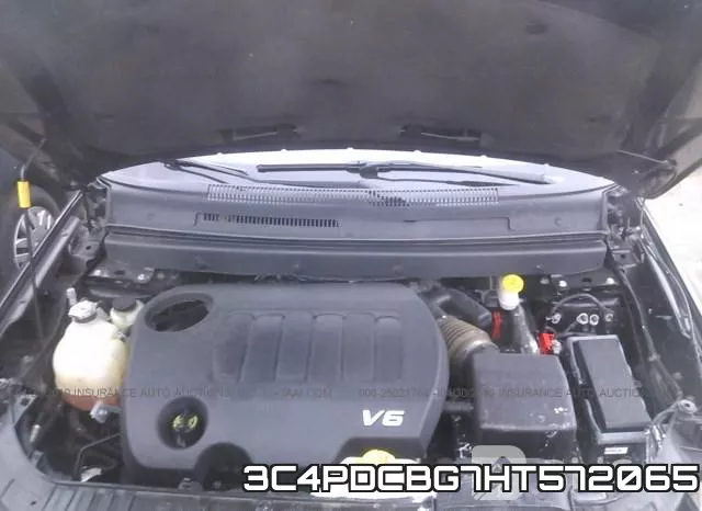 3C4PDCBG7HT572065_10.webp