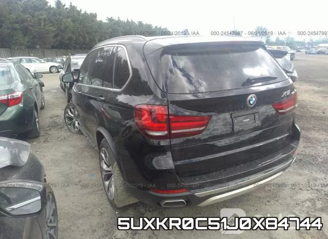 5UXKR0C51J0X84744