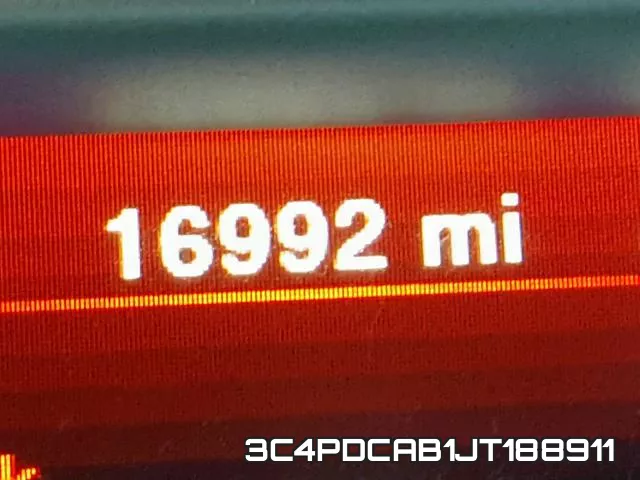 3C4PDCAB1JT188911_8.webp