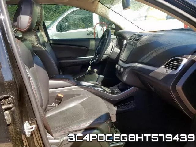 3C4PDCEG8HT579439_5.webp