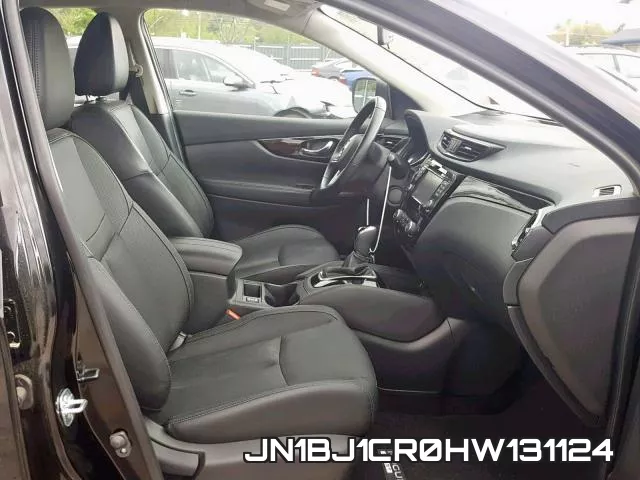 JN1BJ1CR0HW131124_5.webp