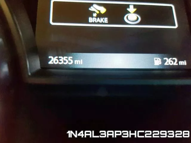 1N4AL3AP3HC229328_8.webp