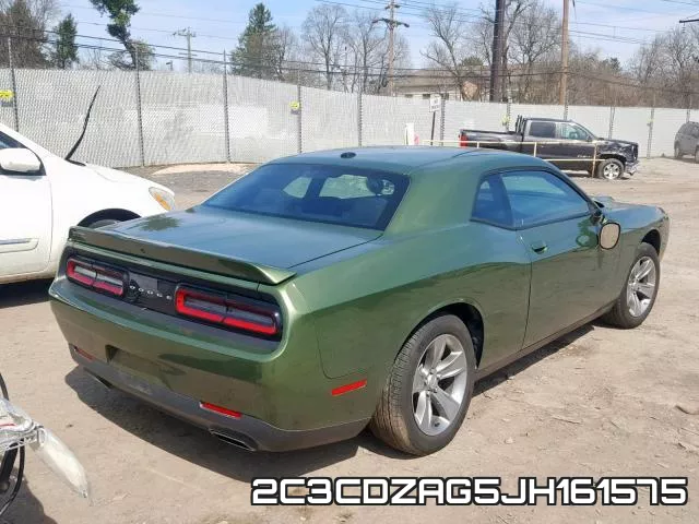 2C3CDZAG5JH161575_4.webp