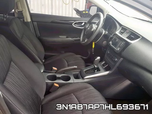 3N1AB7AP7HL693671_5.webp