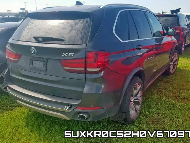 5UXKR0C52H0V67097_4.webp