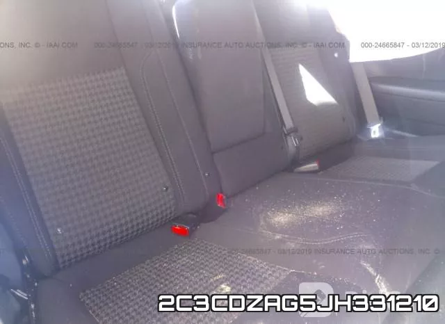 2C3CDZAG5JH331210_8.webp