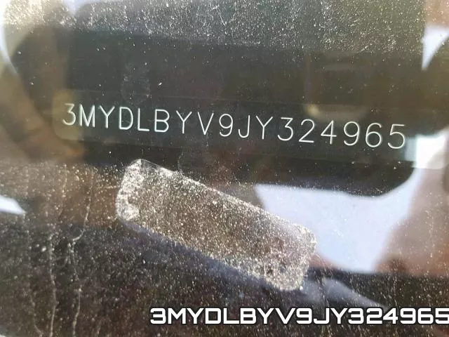 3MYDLBYV9JY324965_10.webp