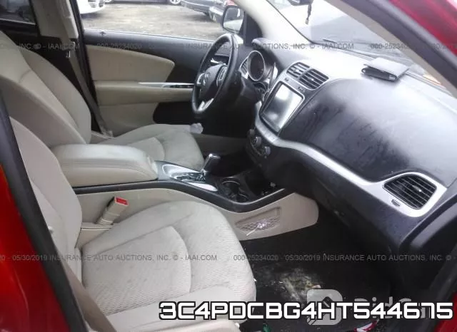 3C4PDCBG4HT544675_5.webp