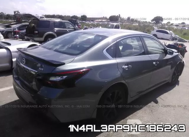 1N4AL3AP9HC186243_4.webp