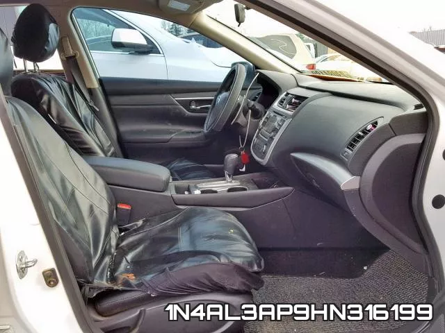1N4AL3AP9HN316199_5.webp
