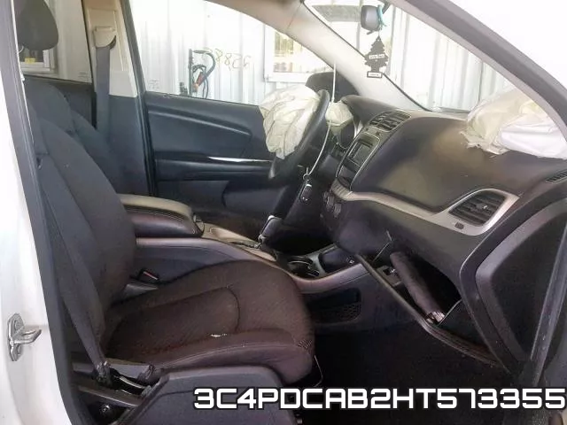 3C4PDCAB2HT573355_5.webp