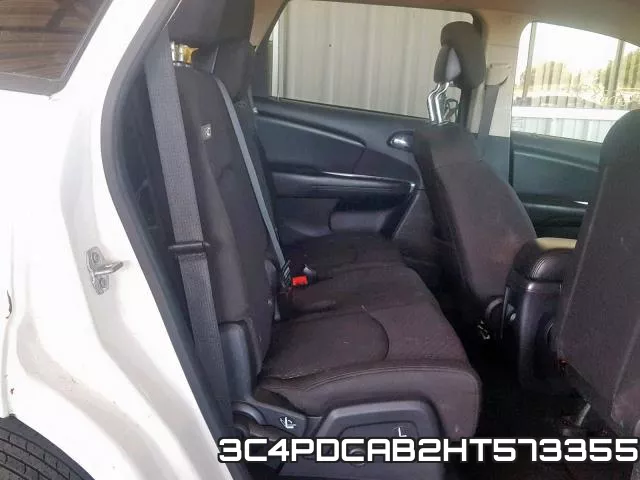 3C4PDCAB2HT573355_6.webp
