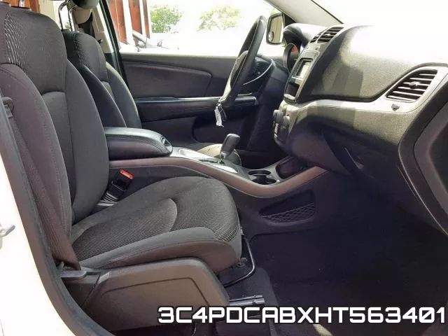 3C4PDCABXHT563401_5.webp