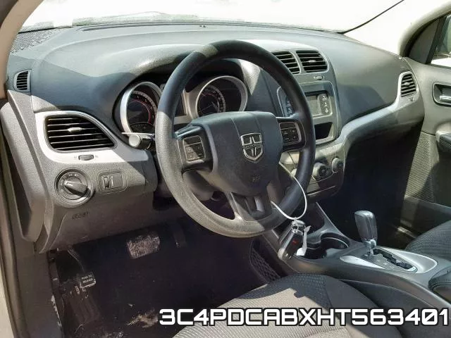 3C4PDCABXHT563401_9.webp