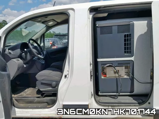 3N6CM0KN7HK701744_9.webp