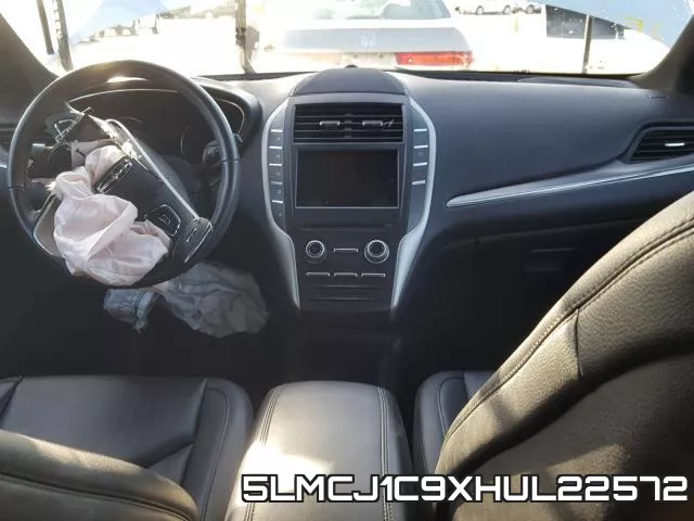 5LMCJ1C9XHUL22572_9.webp