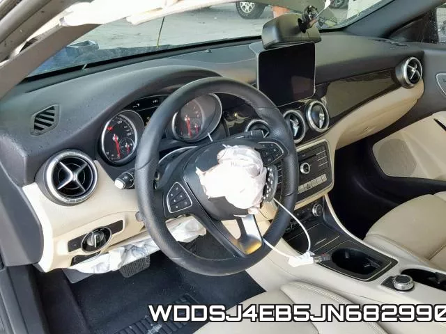 WDDSJ4EB5JN682990