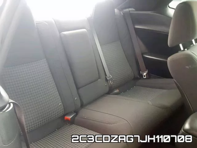 2C3CDZAG7JH110708_6.webp