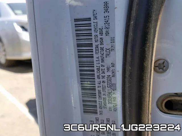 3C6UR5NL1JG223224_10.webp