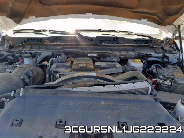 3C6UR5NL1JG223224_7.webp
