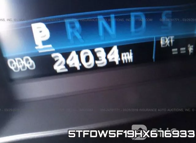 5TFDW5F19HX676933_7.webp