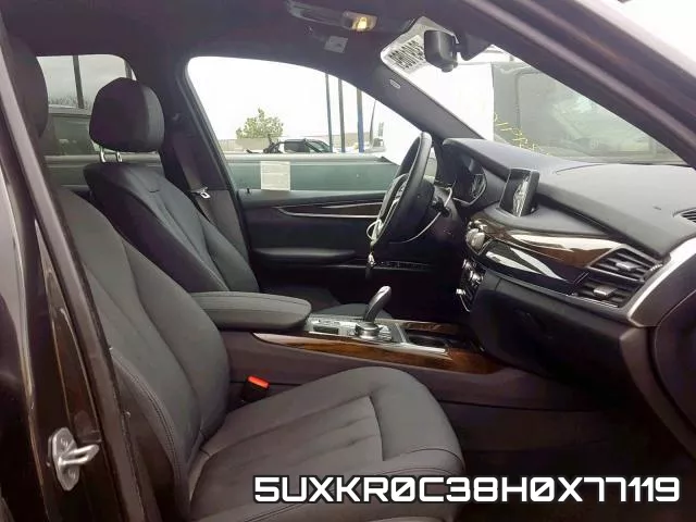 5UXKR0C38H0X77119_5.webp