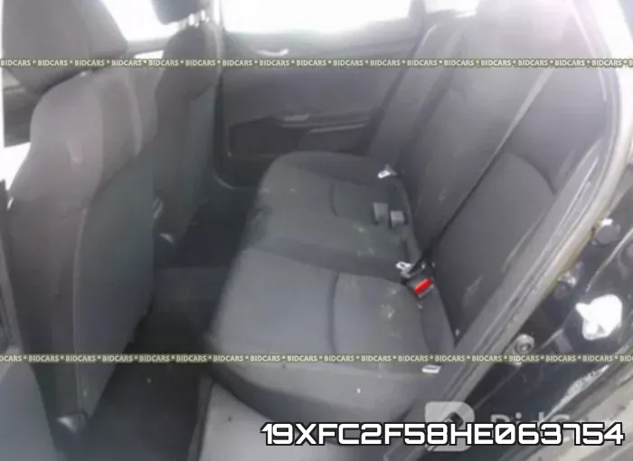 19XFC2F58HE063754_8.webp