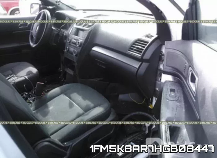 1FM5K8AR7HGB08447_5.webp