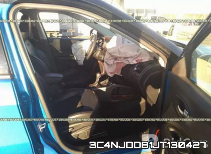 3C4NJDDB1JT130427_5.webp