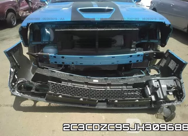 2C3CDZC95JH309688_6.webp