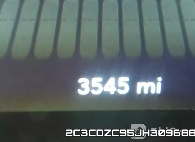2C3CDZC95JH309688_7.webp
