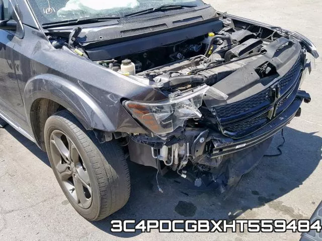 3C4PDCGBXHT559484_9.webp