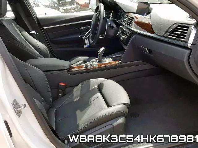 WBA8K3C54HK678981_5.webp