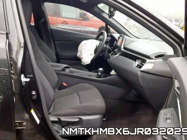 NMTKHMBX6JR032029_5.webp