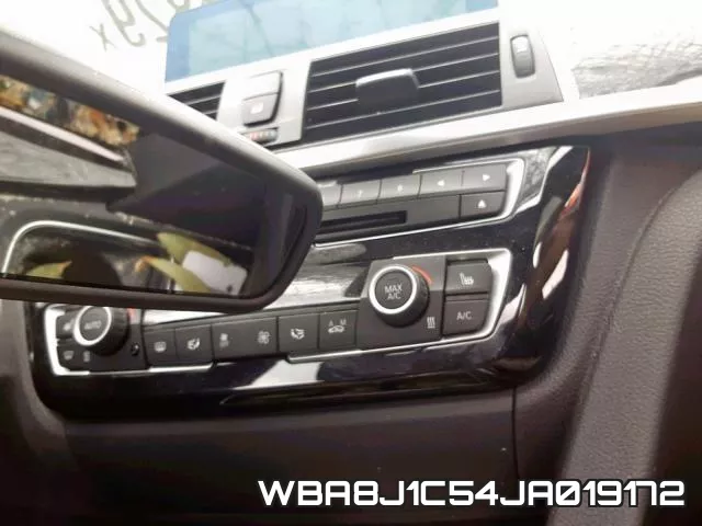 WBA8J1C54JA019172_9.webp