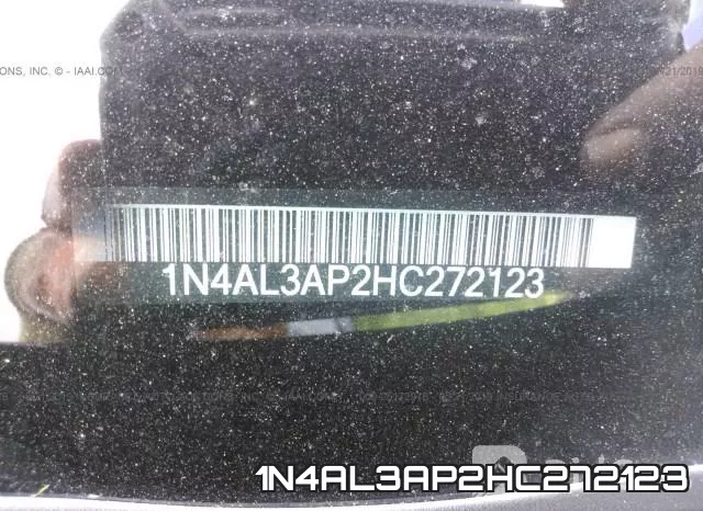 1N4AL3AP2HC272123_9.webp