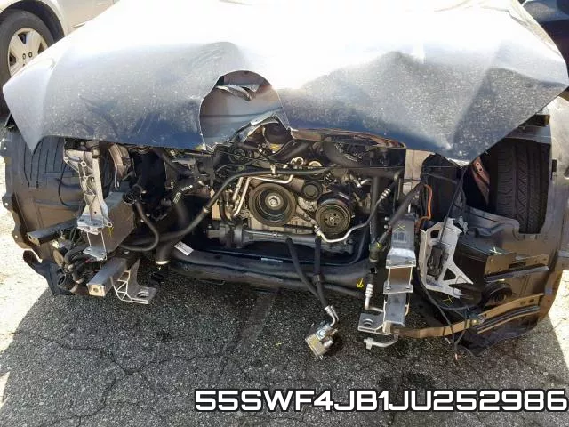 55SWF4JB1JU252986_9.webp