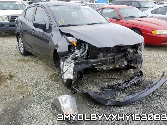 3MYDLBYVXHY163083_1.webp