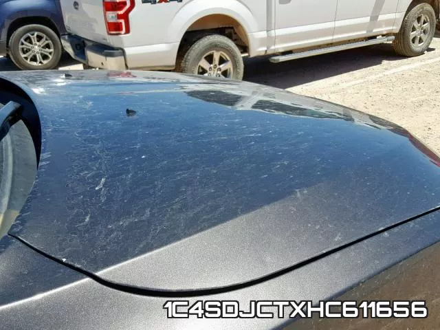 1C4SDJCTXHC611656_9.webp