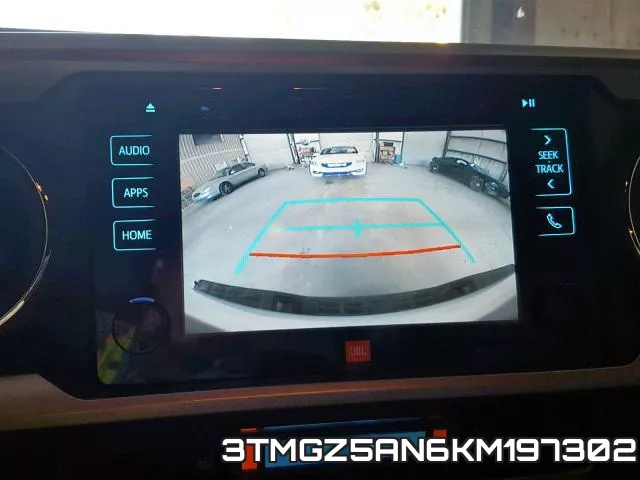 3TMGZ5AN6KM197302_9.webp