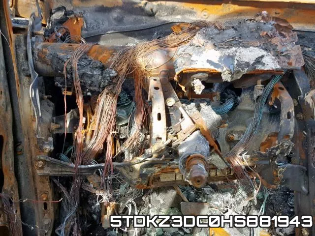 5TDKZ3DC0HS881943_8.webp