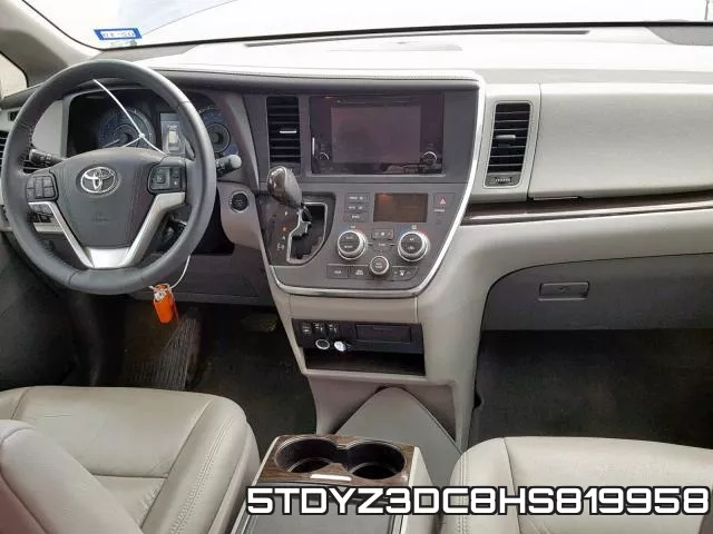 5TDYZ3DC8HS819958_9.webp