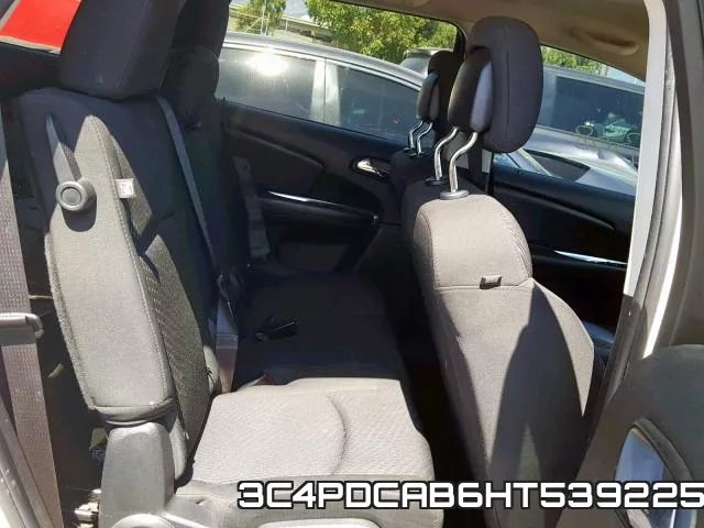 3C4PDCAB6HT539225_6.webp
