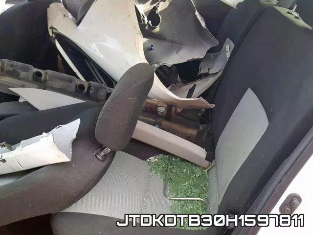 JTDKDTB30H1597811_6.webp