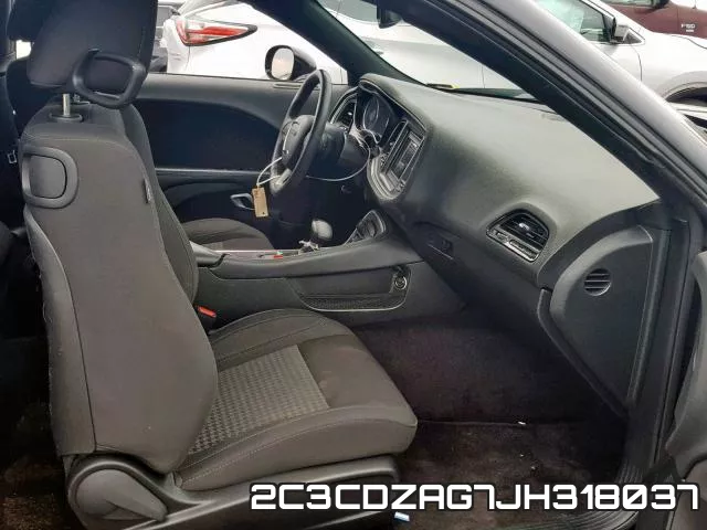 2C3CDZAG7JH318037