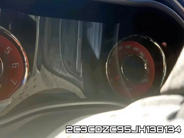2C3CDZC95JH138134_8.webp