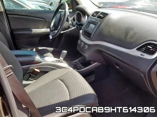 3C4PDCAB9HT614306_5.webp