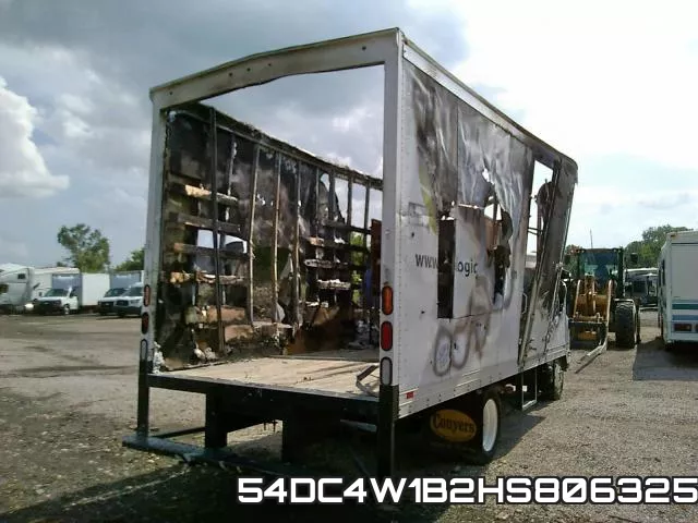 54DC4W1B2HS806325_4.webp
