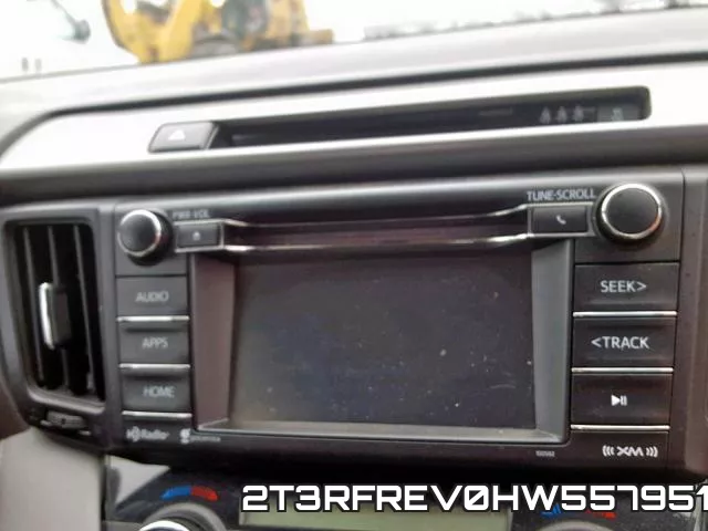 2T3RFREV0HW557951_9.webp